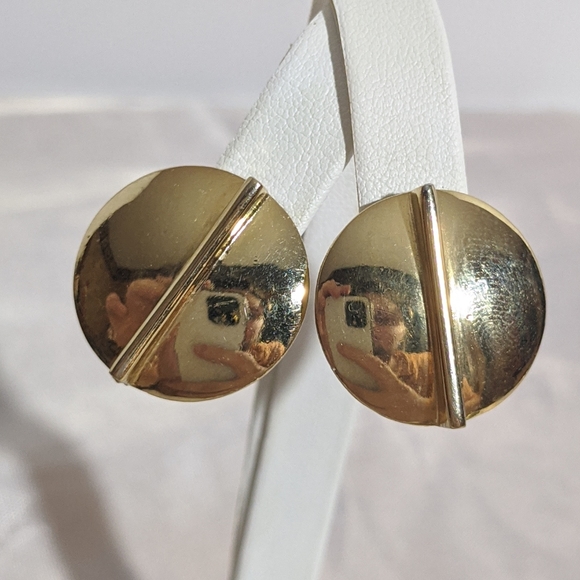 Vintage Jewelry - Vintage 70's or 80's Round Gold Clip Earrings